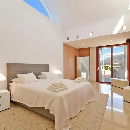 Villa Luxury With Jacuzzis Near Puerto Banus Marbella