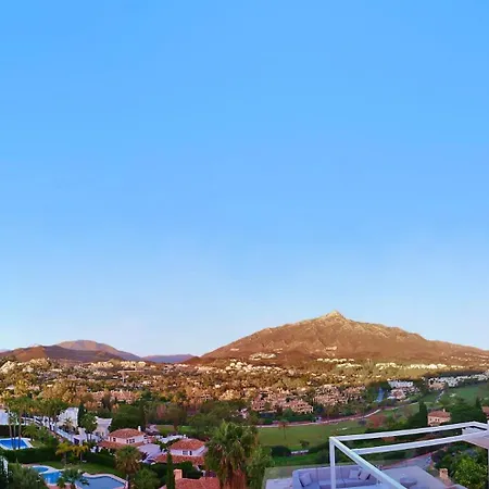 Villa Luxury With Jacuzzis Near Puerto Banus *