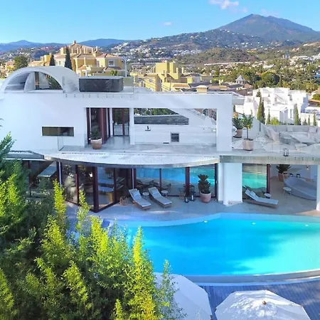 Luxury With Jacuzzis Near Puerto Banus Villa Marbella